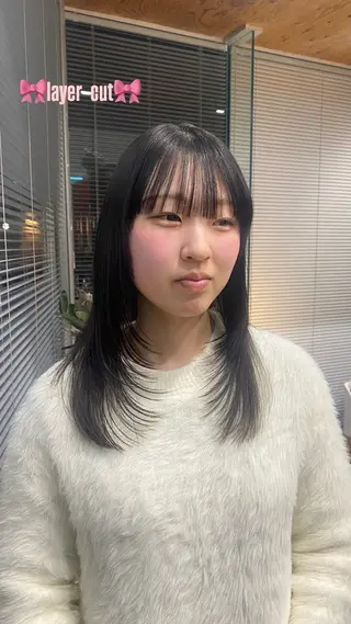 セミロング U hinaのヘアスタイル