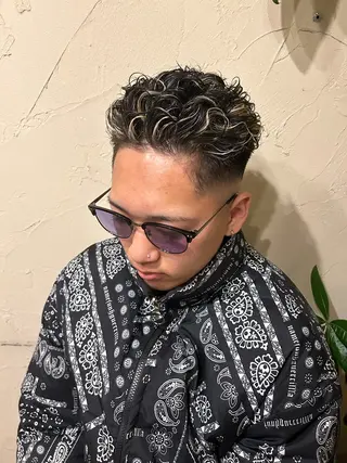 カラー パーマ メンズ 千葉 景虎のヘアスタイル