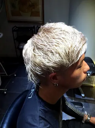 メンズ Eliss 堀江のヘアスタイル