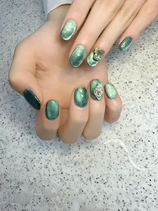 ネイル Queens テイのネイルデザイン