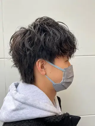 ショート パーマ メンズ 糟谷 慈英のヘアスタイル