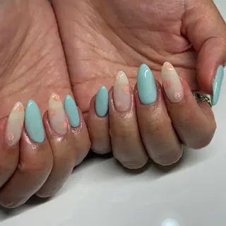 ネイル Rena colore'のネイルデザイン