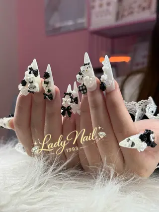 ネイル Lady Nails 1993所属・タナカ フォンのネイルデザイン