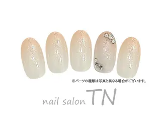 ネイル 中島 実穂のネイルデザイン