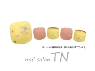 ネイル 矢川 まどかのネイルデザイン