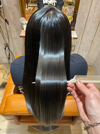 ロング カラー ICON所属・艶美髪マスター 店長✂︎YUKKEのヘアスタイル