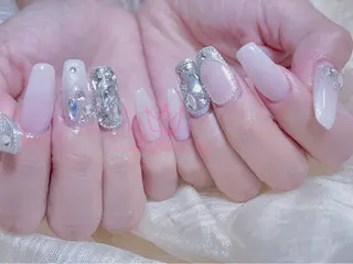 ネイル ネイルサロンエクラ 🫧Shizukaのネイルデザイン