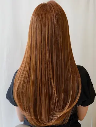 カラー 束感まつぱ🥑🤍 NATUKI🤍のマツエク・マツパデザイン