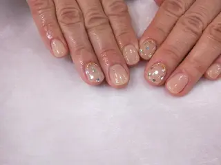 ネイル R'well所属・はばすみれ🎀ﾈｲﾙ 光ﾌｪｲｼｬﾙ ﾍｱのネイルデザイン