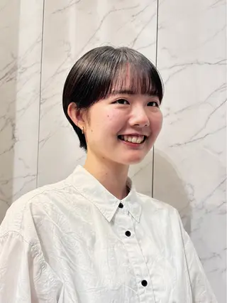 ショート miu /透明感カラーのヘアスタイル