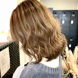 ミディアム NEO Beauty Salon所属・𝐍𝐄𝐎 𝐉𝐔𝐑𝐈のネイルデザイン