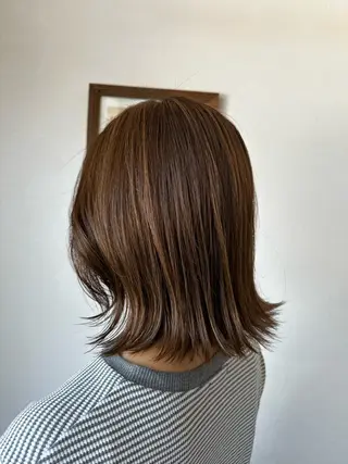 ミディアム カラー GENE CUTCLUB所属・岩村 夏姫のヘアスタイル