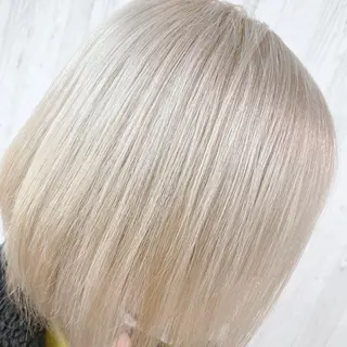 ミディアム カラー EMANON新宿南口所属・ケアブリーチ×艶カラ ー️🫧Shioriのヘアスタイル