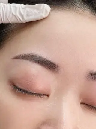 アイブロウ フカザワ シリュウの眉毛・アイブロウイメージ