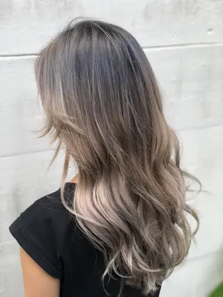 カラー ☕️ベージュカラー 内藤光哉☕️のヘアスタイル