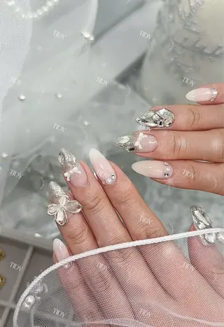 ネイル TIDY M&Mのネイルデザイン