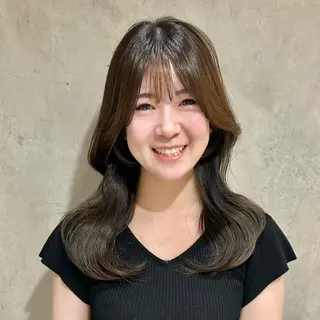 セミロング 🌹ハッシュカット、 レイヤー韓国ヘア🌹のヘアスタイル