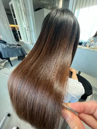 ロング être所属・丸山 寛のヘアスタイル