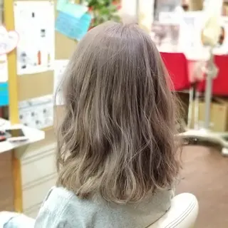 ミディアム 植田 /エクステ /ブリーチ/髪質改善のヘアスタイル