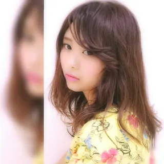 カラー セミロング ma cherie 　naoのヘアスタイル