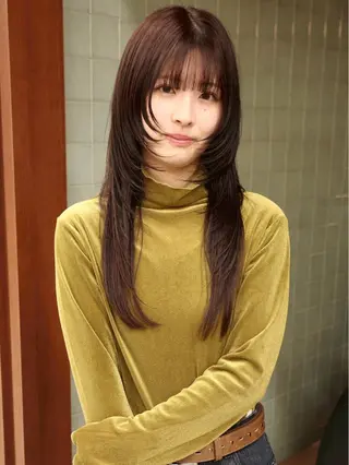 ロング カラー (h)wim ウィムのヘアスタイル