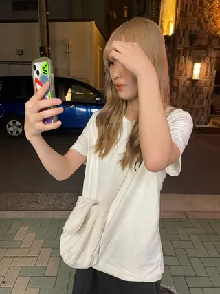 ロング カラー カットモデル/ ハイトーン/ゆうあのヘアスタイル