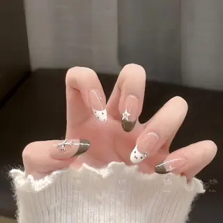 ネイル 清水 亞美のネイルデザイン