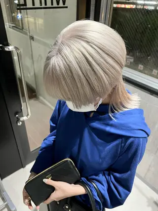 ショート カラー mimiiy梅田 中崎町ハイトーンのヘアスタイル