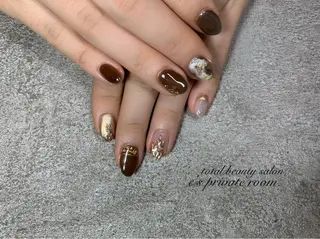 ネイル LAVISH nail salonのネイルデザイン