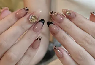 ネイル Pure&Rich Nailのネイルデザイン