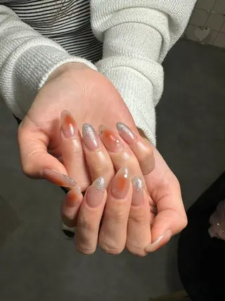 ネイル ATELIERHARLOW所属・nailist MOEのネイルデザイン