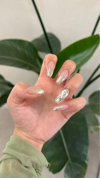 ネイル Nail Salon enn所属・🫧RISA🫧 énn |四条烏丸のネイルデザイン