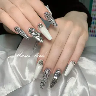 ネイル MUSES  NAIL  SALON所属・MUSES ネイルのネイルデザイン