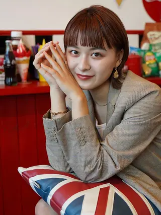 ショート カラー 松本 唯のヘアスタイル