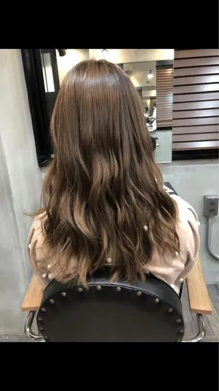 セミロング カラー La fith hair ponte所属・🔥ハイトーン🔥 🌈柴田尚貴🌈のヘアスタイル