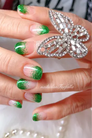 ネイル Farfalla Kieのネイルデザイン