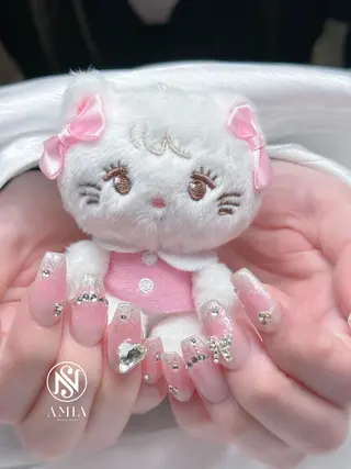 セミロング AMIA BEAUTY SALON所属・🌟AMIA BEAUTY🌟のネイルデザイン