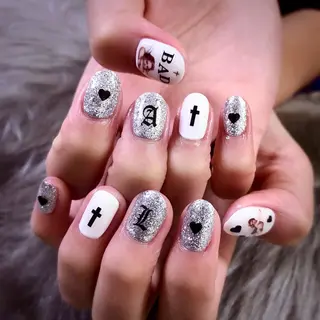 ネイル NOIROUGE所属・NOI ROUGEのネイルデザイン