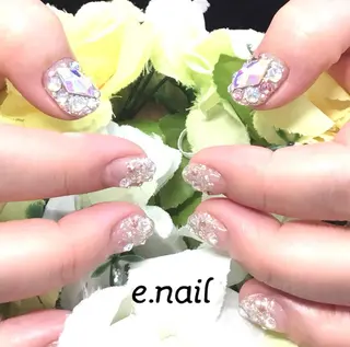 ネイル e.nail所属・和賀井 恵理のネイルデザイン