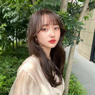 セミロング カラー 普通の美容室じゃない ‼️/若林のヘアスタイル