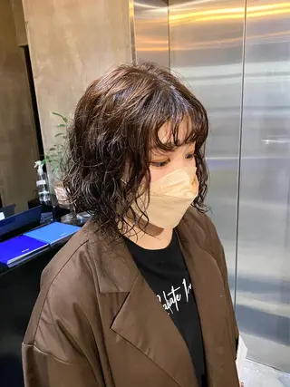 ミディアム カラー パーマ Agu hair lore沼館店所属・八戸パーマ/メンズパ ーマ/シンゴ。のヘアスタイル