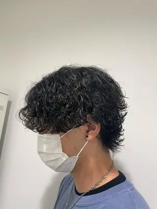 ミディアム パーマ ヘアアレンジ メンズ 艶カラー の達人のヘアスタイル