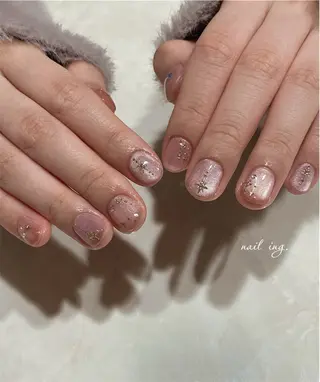 ネイル ｉｎｇ .のネイルデザイン