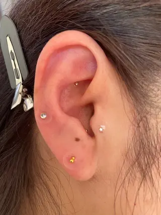 Mi-roomネイル 耳ツボジュエリーのネイルデザイン