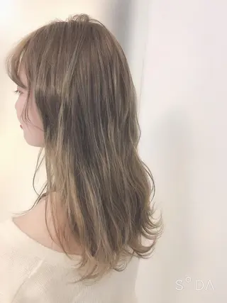 ロング GLROW haruhiのヘアスタイル