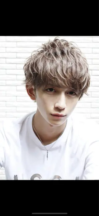 メンズ 亀井 翔斗のヘアスタイル