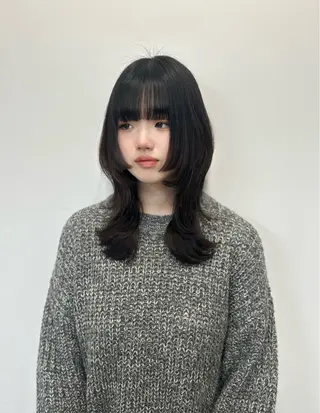 ミディアム sunc所属・梅田l大人韓国ヘア レイヤー×艶カラーのヘアスタイル