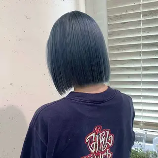 ミディアム カラー 🩵ハイトーン🩵 緒方美柚のヘアスタイル