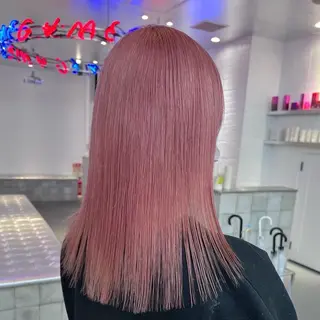 セミロング カラー HIKARI🐈‍⬛ レイヤー×デザインのヘアスタイル