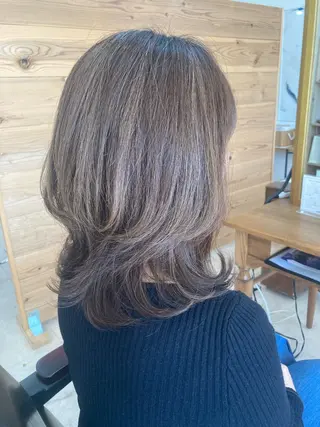 ミディアム amie:ℓat arao所属・河村 あいりのヘアスタイル